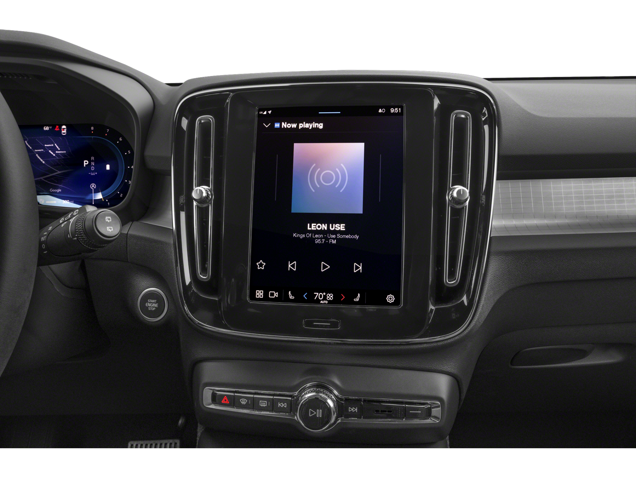 2025 Volvo XC40 B5 Core