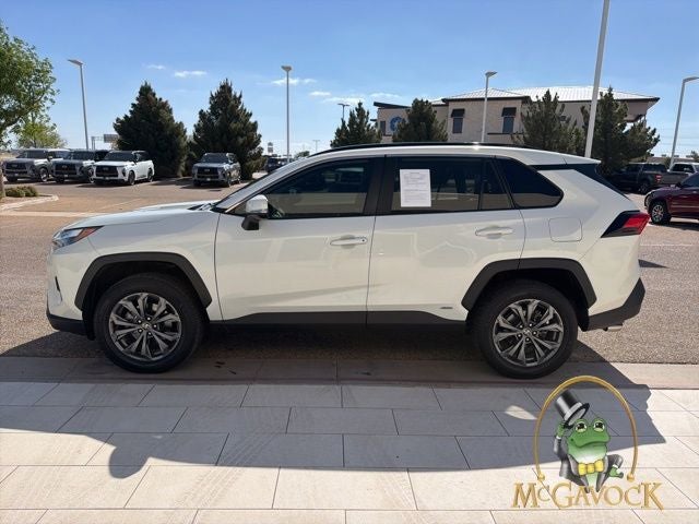 2022 Toyota RAV4 Hybrid XLE Premium
