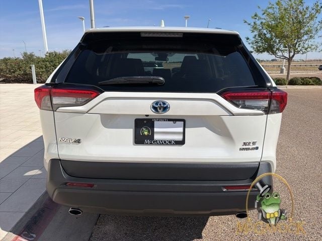 2022 Toyota RAV4 Hybrid XLE Premium