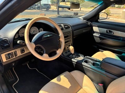 2005 Ford Thunderbird Base