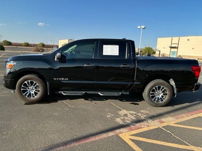 2023 Nissan Titan SV