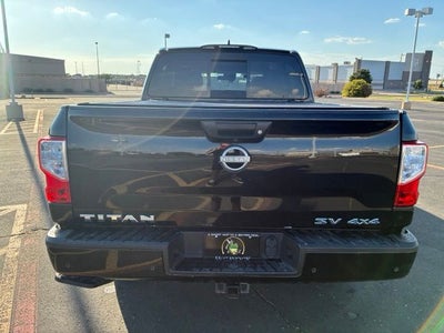 2023 Nissan Titan SV