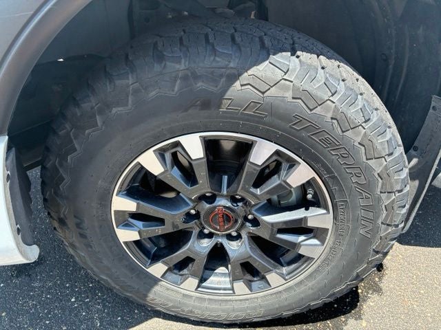 2024 Nissan Titan PRO-4X