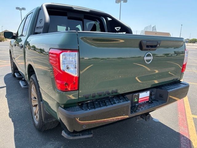 2024 Nissan Titan SV