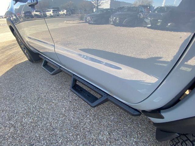 2025 Nissan Frontier PRO-X