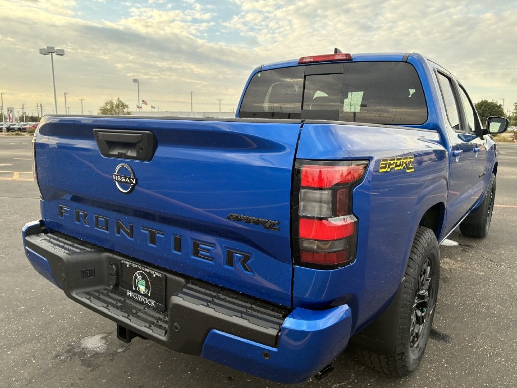 2027 Nissan Frontier SV
