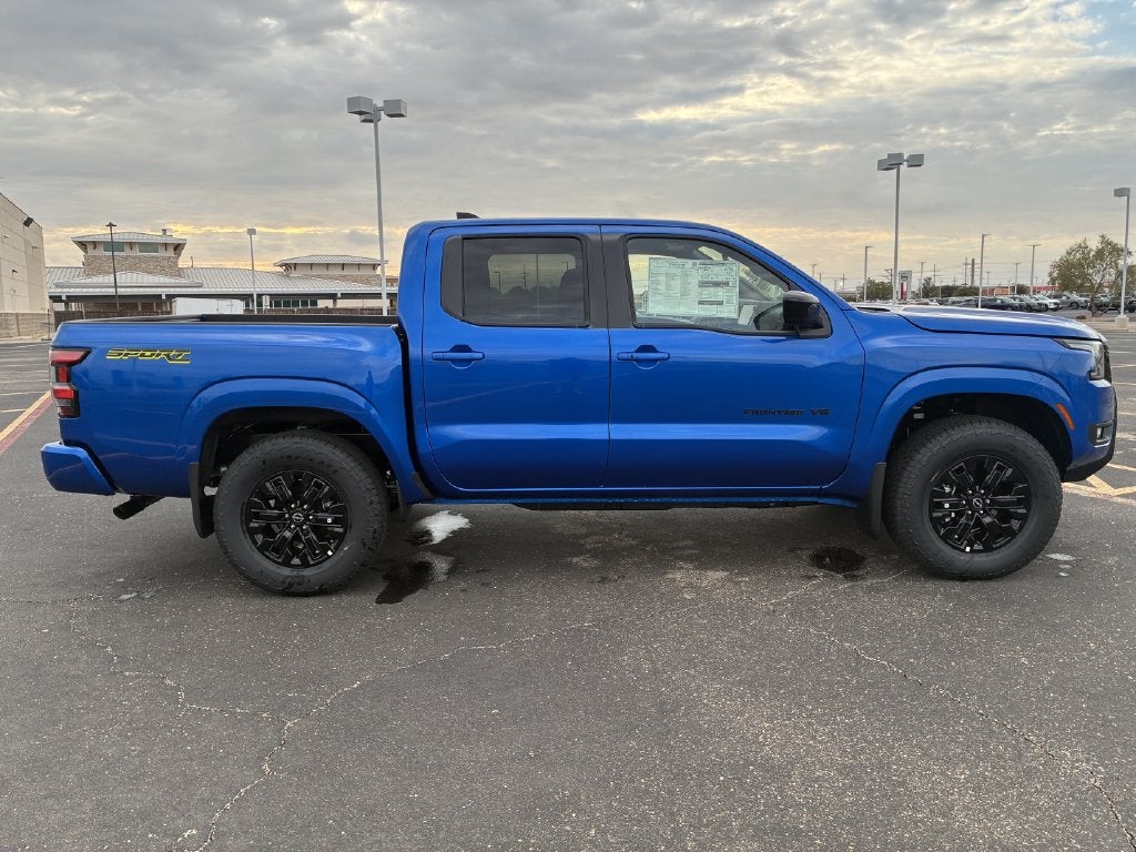 2027 Nissan Frontier SV