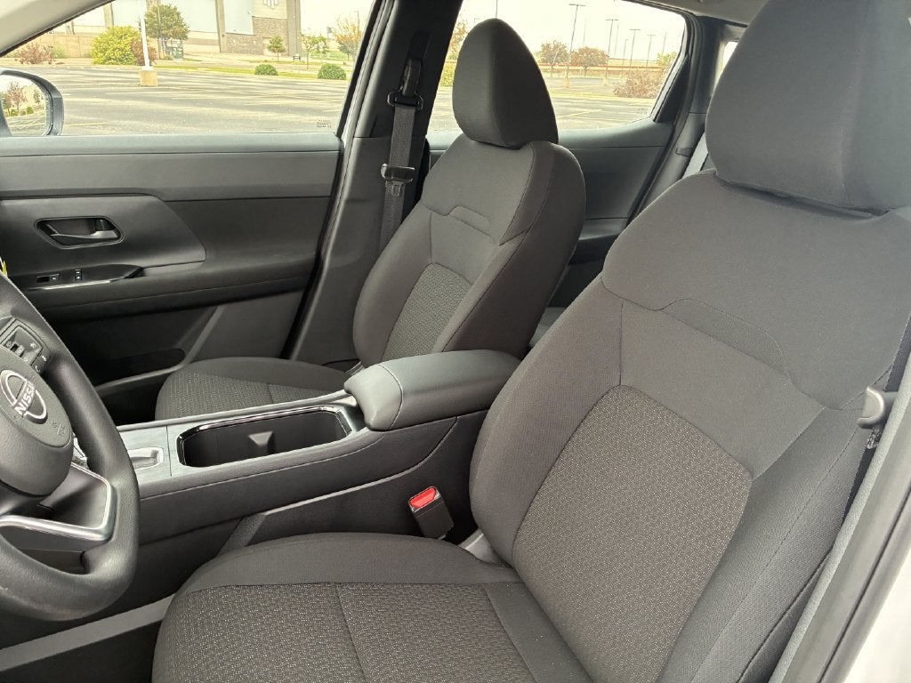 2027 Nissan Kicks S