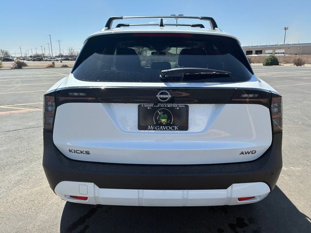 2026 Nissan Kicks SV