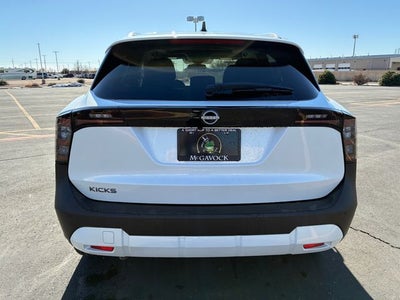 2026 Nissan Kicks SV