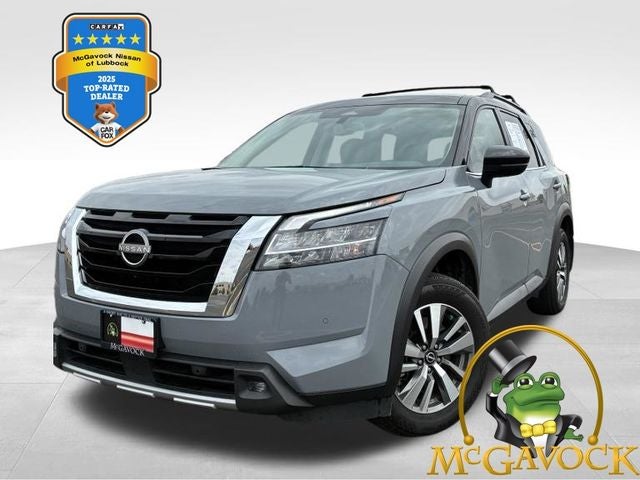 2022 Nissan Pathfinder SL