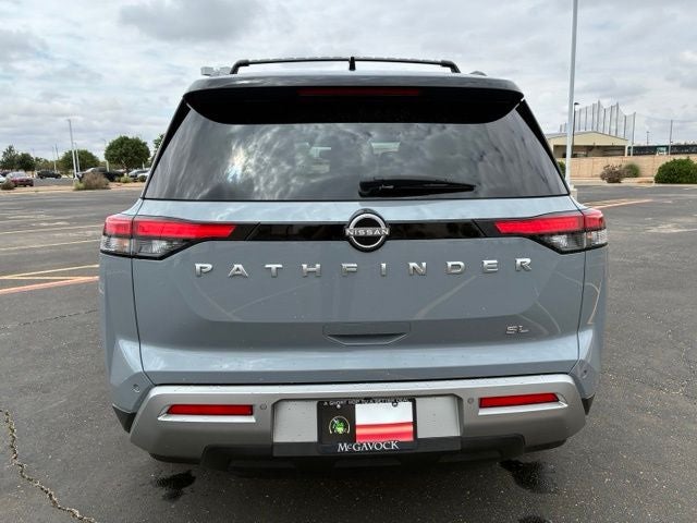 2022 Nissan Pathfinder SL