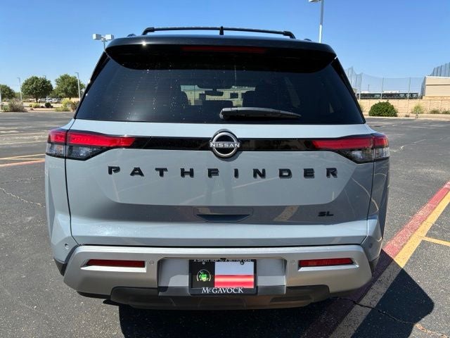 2024 Nissan Pathfinder SL