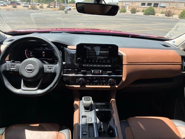 2023 Nissan Pathfinder Platinum