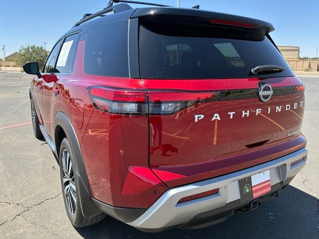 2023 Nissan Pathfinder Platinum