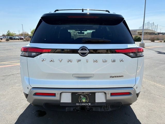 2023 Nissan Pathfinder Platinum