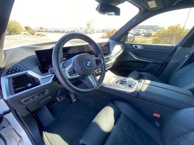 2025 BMW X7 xDrive40i