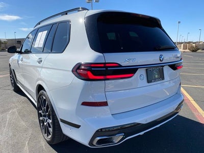 2025 BMW X7 xDrive40i