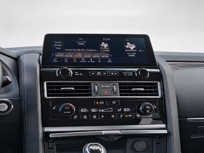 2023 INFINITI QX80 LUXE