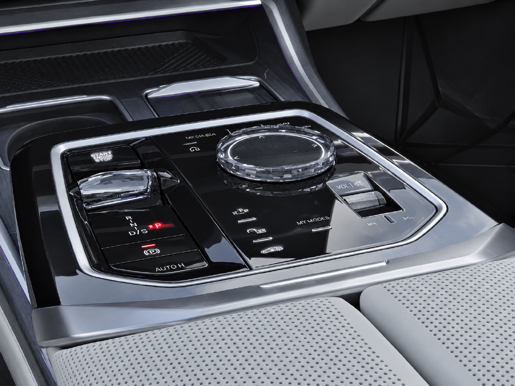 2025 BMW 7 Series 760i xDrive