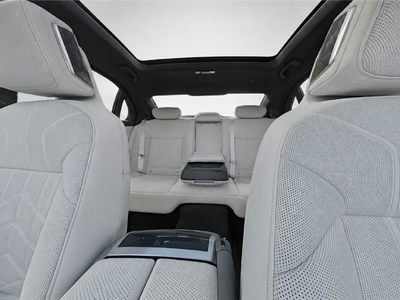 2025 BMW 7 Series 760i xDrive