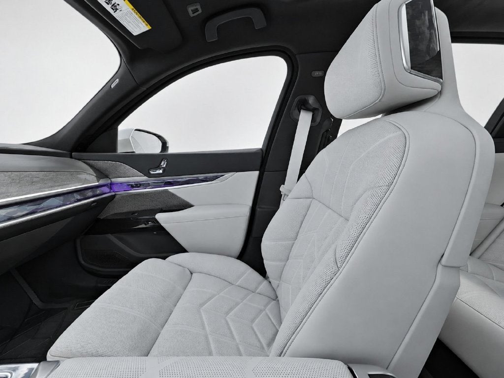 2025 BMW 7 Series 760i xDrive