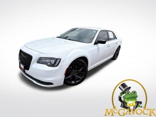 2021 Chrysler 300 Touring