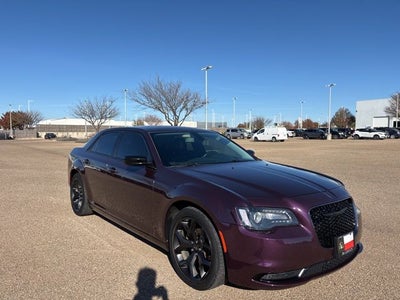 2021 Chrysler 300 Touring