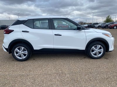 2025 Nissan Kicks Play S