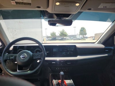 2025 Nissan Kicks SR