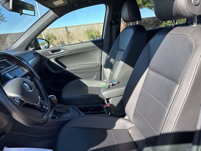 2020 Volkswagen Tiguan 2.0T SE R-Line Black