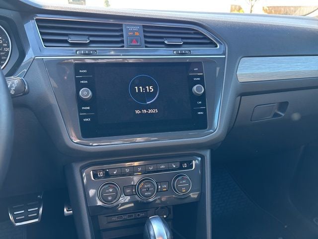 2020 Volkswagen Tiguan 2.0T SE R-Line Black