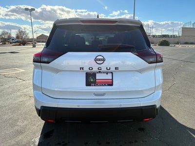 2026 Nissan Rogue Dark Armor