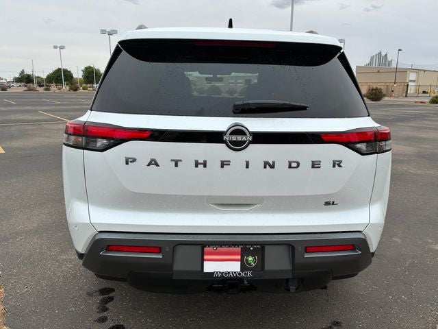 2026 Nissan Pathfinder SL