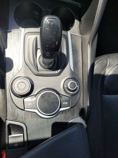 2017 Alfa Romeo Giulia Base