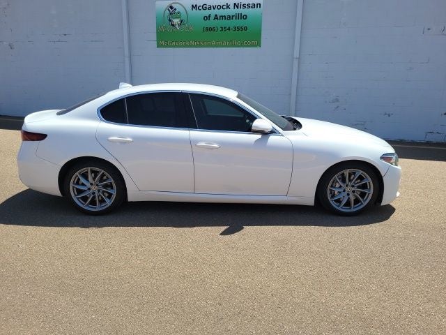 2017 Alfa Romeo Giulia Base