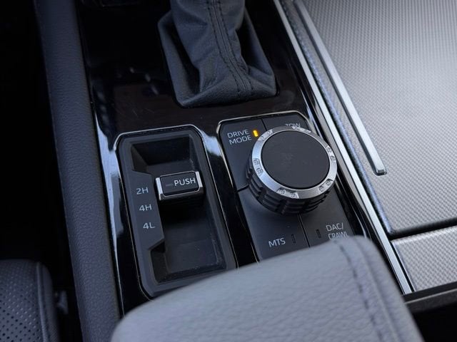 2025 Toyota Sequoia SR5